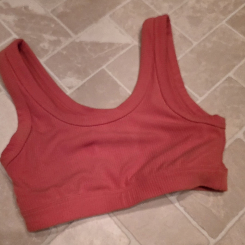 Alo Yoga Coral Ribbed Crop Top Small